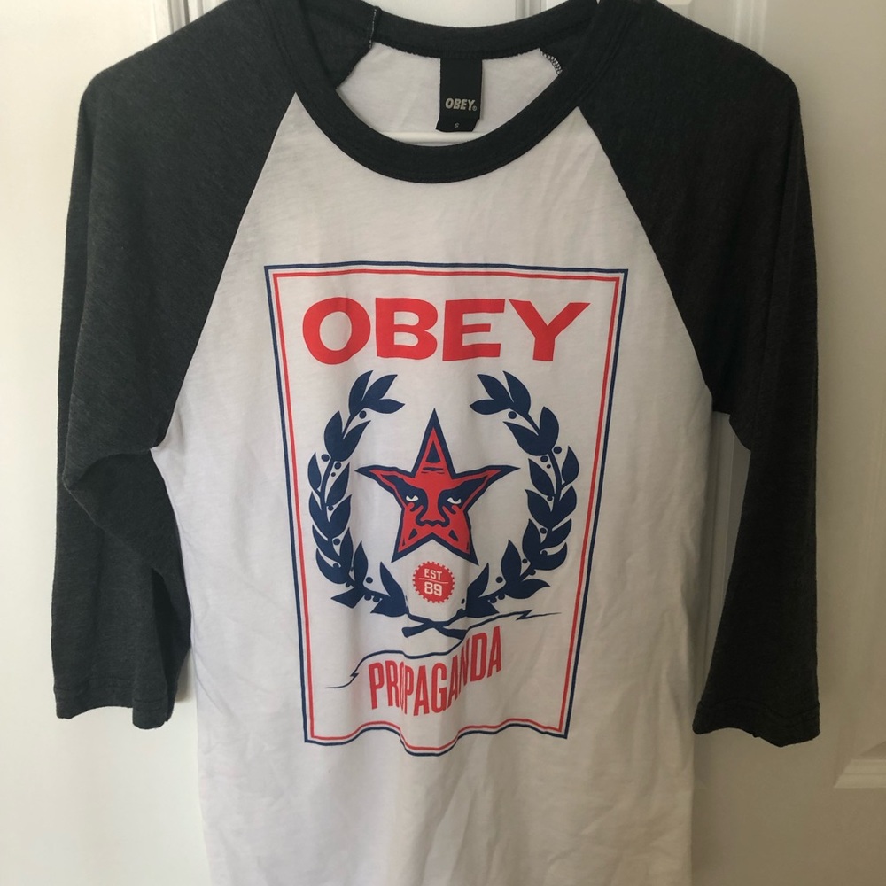 Obey t shirt